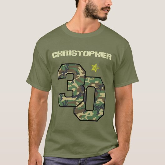 30e verjaardag Camo Eénjarig Eigen naam A01 T-shirt (Voorkant)