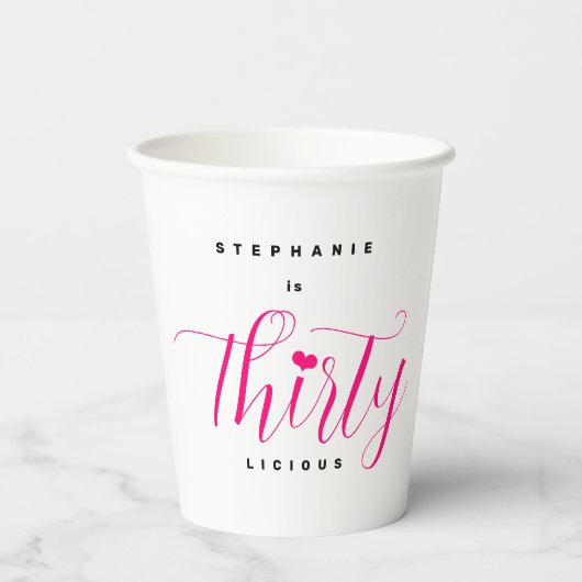 30e verjaardag Dertig Dertigledige roze tekst Papieren Bekers (Achterkant)