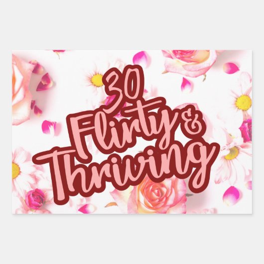 30e Verjaardag Dertig Flirty en bloeiende Fun Pink Inpakpapier Vel (Voorkant 3)