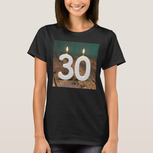30e verjaardag kaarsen T-shirt (Voorkant)