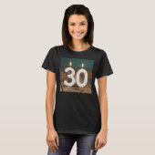 30e verjaardag kaarsen T-shirt (Voorkant volledig)