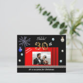 30e verjaardag Kerstsurprise Save the Date Kaart (Staand voorkant)
