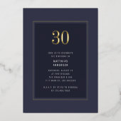 30e verjaardag minimale elegante donkergouden Lijs Folie Uitnodiging (Voorkant)
