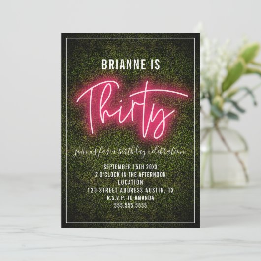 30e verjaardag Neon Dertig uitnodiging (Staand voorkant)
