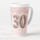 30e verjaardag roos gouden roze foto druipt latte mok (Rechterhoek)