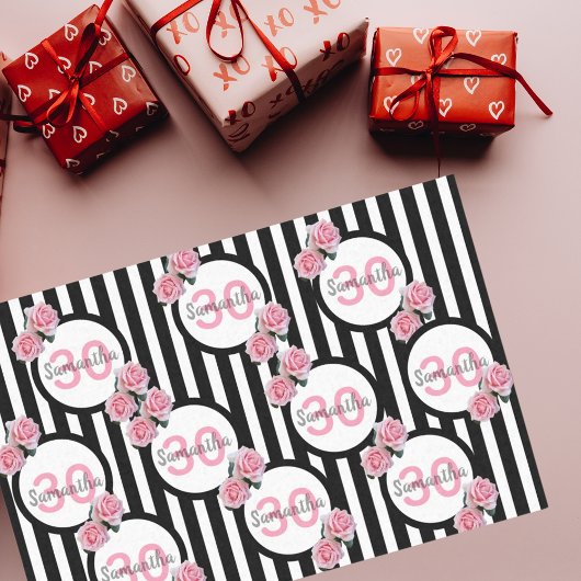 30e verjaardag roze rozen zwarte witte strepen naa tissuepapier