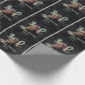 30e verjaardag voeg naam datum jaar groene pastel  cadeaupapier (Hoek)
