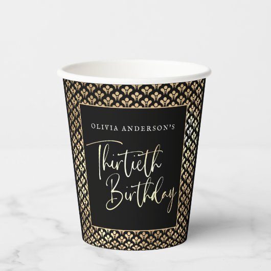 30e verjaardagsfeest in zwart wit en goud script papieren bekers (Voorkant)