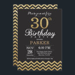 30th Birthday Invitation Black en Gold Glitter Kaart<br><div class="desc">30e verjaardag uitnodiging met Black en Gold Glitter Chevron. Chalkboard. Volwassen verjaardag. Man of vrouwen uitgenodigd. Voor verdere aanpassing,  te klikken gelieve de knoop "van de Aanpassing het"en ons ontwerphulpmiddel te gebruiken om deze sjabloon te wijzigen.</div>