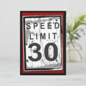 30th Birthday Party Grungy Speed Limit Sign Kaart (Staand voorkant)