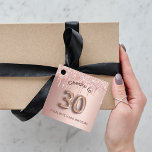 30th Birthday party roos gold glitter ballontekst Bedankjes Labels<br><div class="desc">Een meisjesachtige en trendy gunsttag voor een 30ste verjaardagsfeestje. Een vrouwelijke roze,  roos gouden faux metallic uitziende achtergrond versierd met faux roos gouden glitter druppels en nummer 30 geschreven met een ballon stijl lettertype op de voorkant. Met de tekst: Proost. Een naam of tekst personaliseren en toevoegen.</div>