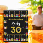 30th Birthday Rock and Roll Gitaar Voeg Naam toe Kaart<br><div class="desc">Voeg een naam toe aan de moderne gouden typografie sjabloon ‘Alexander Rocks 30’ en creëer de perfecte gepersonaliseerde rock and roll 30th birthday black and gold cool gitaar wenskaart. Dit funky psychedelische gitaarpatroon bevat elektrische gitaren met Fire vlampatroon en rode pick guard, veelkleurige semi-akoestische gitaren en psychedelische klassieke akoestische gitaarkunst....</div>