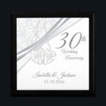 30th Wedding Jubileum Design Cadeaudoosje<br><div class="desc">🥇 EEN ORIGINEEL KOPYRIGHT ART ONTWERP VAN Donna Siegrist ALLEEN BESCHIKBAAR OP ZAZZLE! Het 30e de keepaardvakje van het Ontwerp van het Jubileum van de Weddenschap klaar voor u om te personaliseren. ✔ OPMERKING: ALLEEN DE NOODZAKELIJKE SJABLOON WIJZIGEN! 😀 Indien nodig, kunt u de tekst verwijderen en beginnen vers toevoegend...</div>