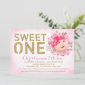 311 Sweet One First Birthday Bloemenkrans Foto Kaart (Staand voorkant)