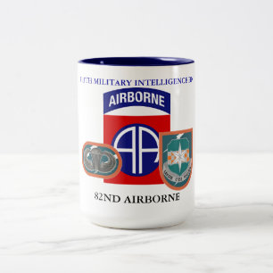 313E MILITAIRE INTELLIGENCE BN 82ND AIRBORNE TWEEKLEURIGE KOFFIEMOK