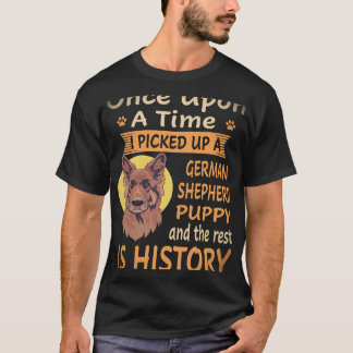 31 Eens Heb Ik Een Duitse Herder Opgepakt  T-shirt