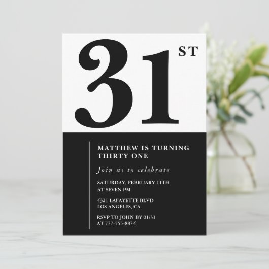 31e verjaardag uitnodigingen Zwart en Wit Elegant (Staand voorkant)