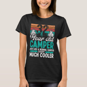 32-jarige kampeerder op zoek naar vintage kamperen t-shirt