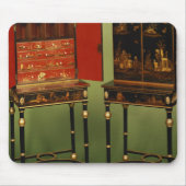 32:Two Chinoiserie cabinets, c.1770 Muismat (Voorkant)