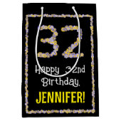 32e verjaardag: Floral Flowers Number, Custom Name Medium Cadeauzakje (Voorkant)