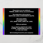 32e verjaardag: Fun, kleurrijk regenboogpatroon Folie Uitnodiging (Achterkant)