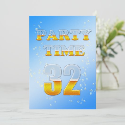 32e verjaardag uitnodiging met bier (Staand voorkant)