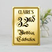 32e verjaardagsfeest — Elegante script + aangepast Folie Uitnodiging (Staand Voorkant)