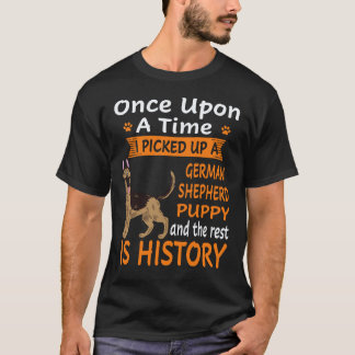 33 Eens Heb Ik Een Duitse Herder Opgepakt  T-shirt