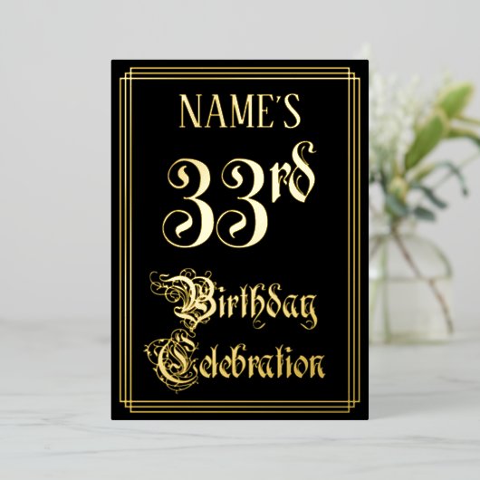 33e verjaardag — Fancy script en aangepaste naam Folie Uitnodiging (Staand Voorkant)