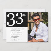 33e verjaardagsuitnodiging Foto Black White Mannen Kaart (Voorkant)