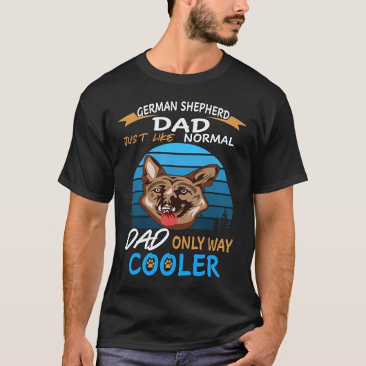 34 Duitse Herders Vader Net Als Gewone Vader Allee T-shirt (Voorkant)