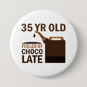 35 jaar oud met chocolade ronde button 7,6 cm (Voorkant)
