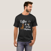 35 koffie en Duitse herder T-shirt (Voorkant volledig)