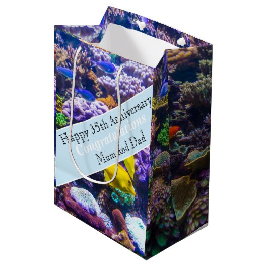 35e bruiloft Jubileum koraal Medium Cadeauzakje (Voorkant Gekanteld)