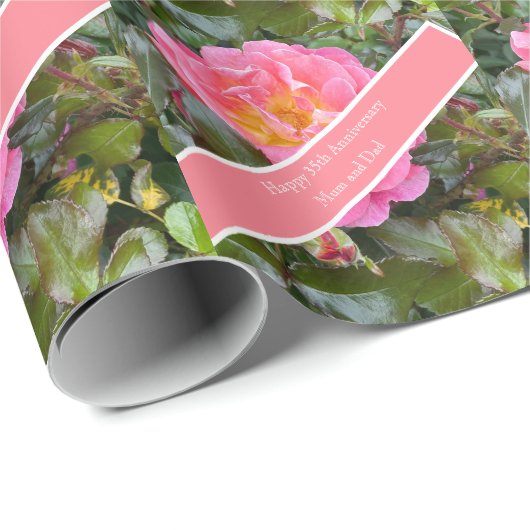 35e bruiloft Jubileum Koraal Roos Cadeaupapier (Rol Hoek)