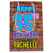 35e verjaardag: Leuk, Urban Graffiti geïnspireerd  Medium Cadeauzakje (Voorkant)