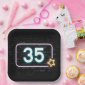 35e verjaardag Neon Sign On Brick Papieren Bordje (Feest)