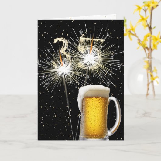 35e Verjaardag Sparklers Met Bier Mok Kaart (Gele Bloem)