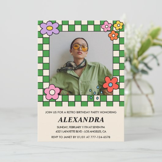 35e verjaardag uitnodigingen Retro Groovy Bloemen (Staand voorkant)
