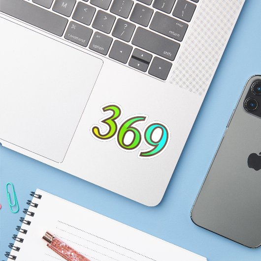 369 Engelnummer Verlichting Sticker (Laptop met iPhone)