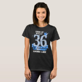 36 & Fabulous I Blue Black Party Group Candid Phot T-shirt (Voorkant volledig)