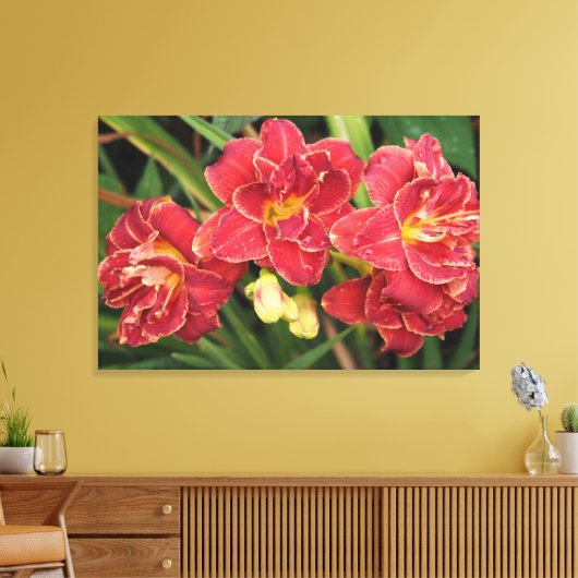 36"x24" Rode daglelies Canvas Afdruk (Insitu (Woonkamer))