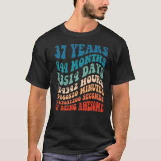 37 jaar oude 37e verjaardag Vintage retro 444 T-shirt