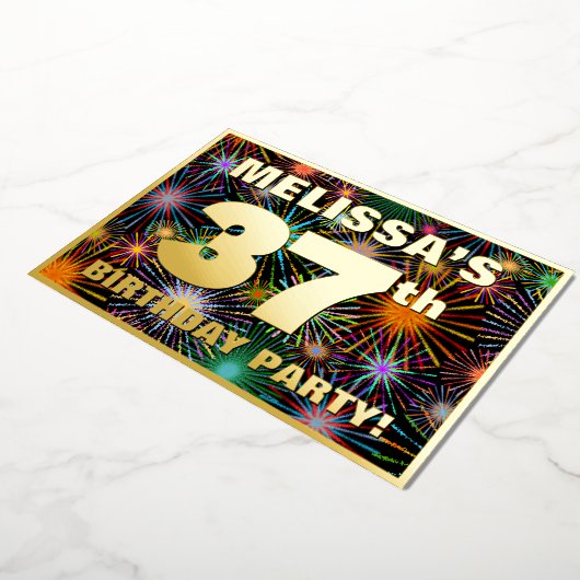 37e Birthday Party — Fun, kleurrijke Fireworks loo Folie Uitnodiging (Gedraaid)