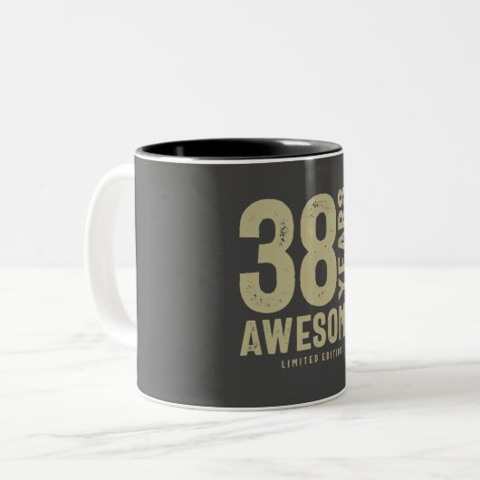 38 jaar Geweldige 38e verjaardag Tweekleurige Koffiemok (Voorkant links)