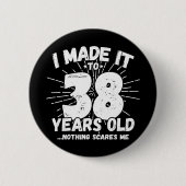 38 Jaar Oud Sarcastisch Meme Grappig 38e Verjaarda Ronde Button 5,7 Cm (Voorkant)