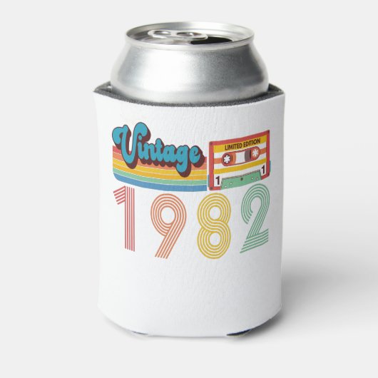 39e geboortedag Retro 1982 Cassettebandje Blikjeskoeler (Blikje Achterkant)