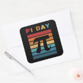 3.14 Pi-dag met drukcabine Vierkante Sticker (Envelop)