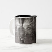 3, 6, 9 samenstellingen Nikola Tesla "The Goat" Tweekleurige Koffiemok (Voorkant links)