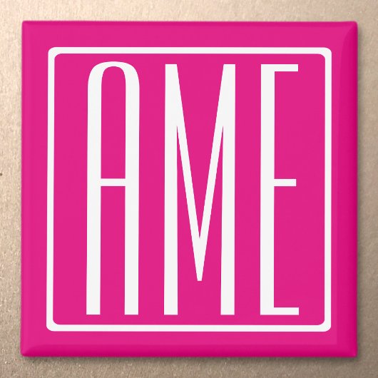 3 Beginletters Monogram | Wit Op Heet Roze Magneet